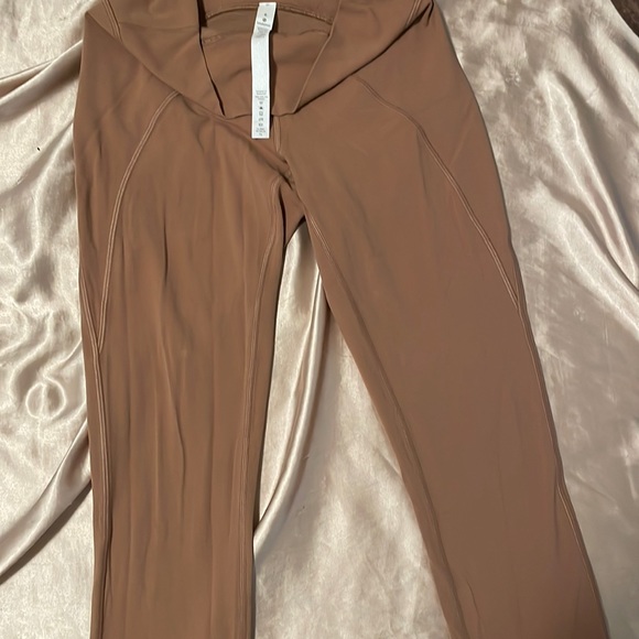 Lululemon tights - Picture 1 of 2